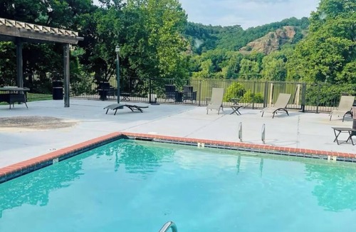 Little Rock Apartment | Charming 1-bedroom River apartment near Rebsamen Park!