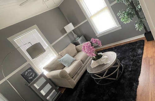 Midtown Apartment | Charming 1-bedroom apartment in fabulous San Antonio with AC