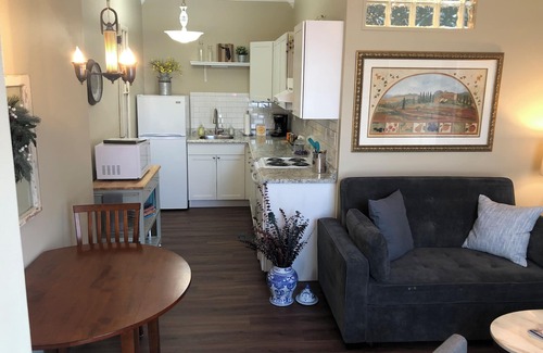 Tallahassee Apartment | Charming 1-bedroom apartment minutes to FSU and downtown, convenient to I-10