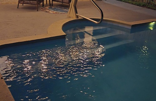 Inwood House | Charming 1-bedroom guesthouse with pool view WiFi and AC in Winter Haven