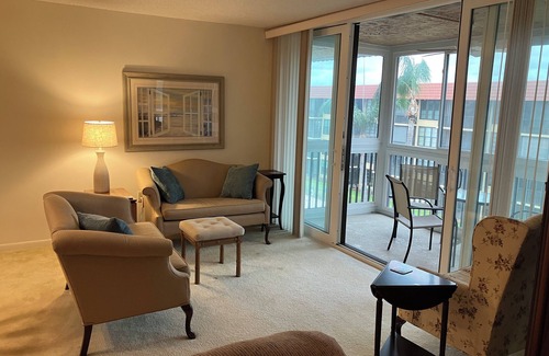 Indian Shores Condo | Charming 1+ BR condo with water view in quiet Indian Shores one block from Gulf!