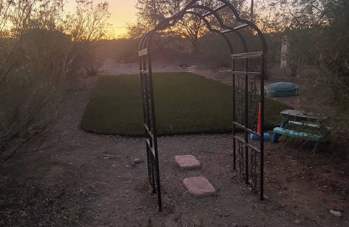 Tucson House | Charming 1-master bedroom/bathroom ranch house w pool & hottub in Tucson
