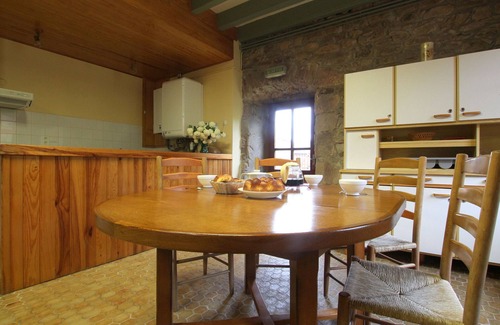 Saint-Vert Cottage | Charming 10-Person Cottage in Idyllic Saint-Vert Setting