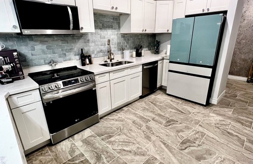 Harlingen Apartment | Charming 1200 sq ft studio in Downtown Harlingen with a Speakeasy feel, a Gem