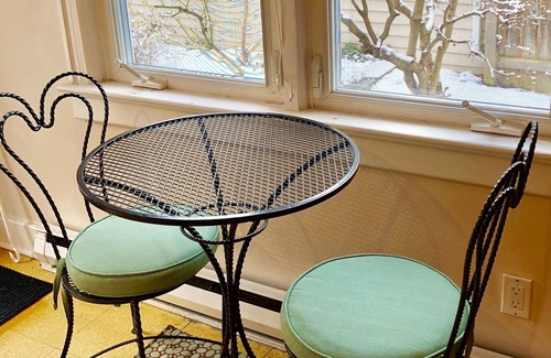 Kingston House | Charming 1843 home in the heart of downtown Kingston