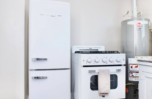 Dunbar Spring Apartment | Charming 1927 Downtown Tucson Fourplex