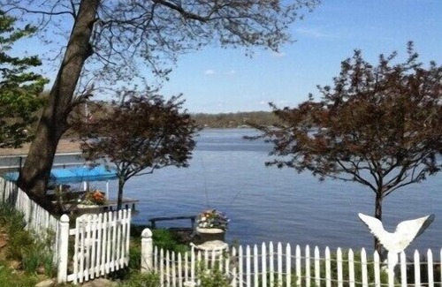 Monticello Cottage | Charming, 1940's private home located on waterfront with gorgeous views of lake.