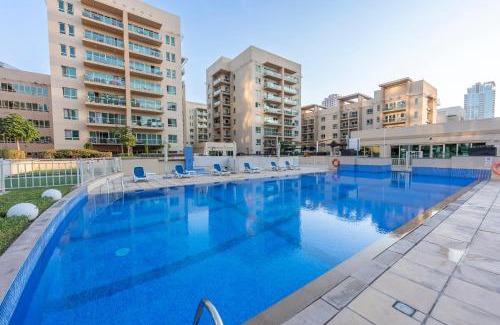 The Greens Apartment | Charming 1BR in The Greens, Near Metro