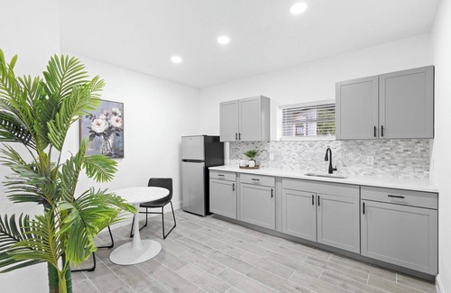 Oviedo House | Charming 1BR Stay Wi-Fi Included 25% Off