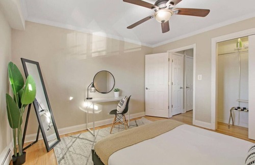 Arlington Heights Apartment | Charming 1BR Apartment with Full Amenities & Wi-Fi