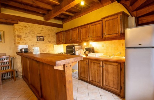 Pezuls Cottage | Charming 2-Bed Cottage with Private Pool, Garden, and Baby Amenities in Perigord Noir