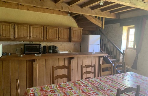 Pezuls Cottage | Charming 2-Bed Cottage with Private Pool, Garden, and Baby Amenities in Perigord Noir