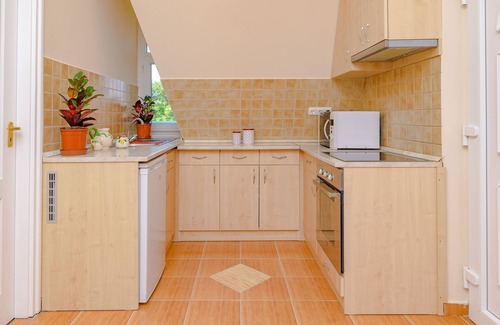 Hajduszoboszlo Apartment | Charming 2-bedroom apartment with WiFi, AC in amazing Hajdúszoboszló