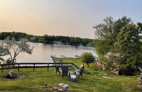 Alexandria Bay Cottage | Charming 2-bedroom house in superb Alexandria Bay