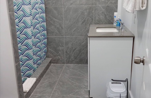 Marsh Harbour Apartment | Charming 2-bedroom apartment on Crockett Drive/Roderick Corner