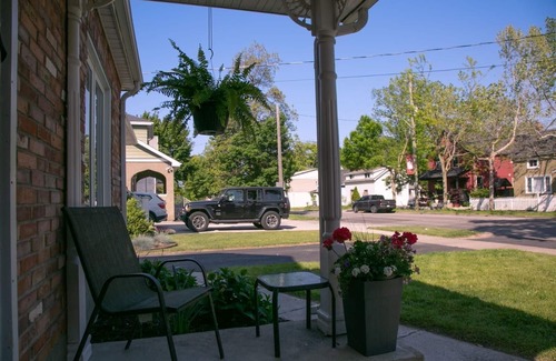 Port Dalhousie Apartment | Charming 2 Bedroom Apartment in the Heart of Port Dalhousie