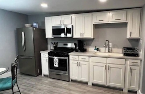 Balch Springs House | Charming 2-bedroom 2 full bathroom house in Balch Springs with AC, WiFi