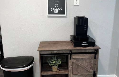 Balch Springs House | Charming 2-bedroom 2 full bathroom house in Balch Springs with AC, WiFi