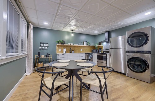 Elizabethtown Apartment | Charming 2-Bedroom Retreat Near Hershey