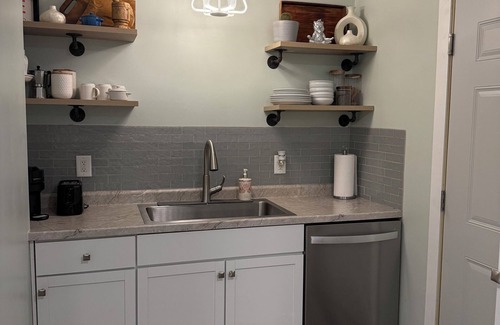 Michigan City House | Charming 2-bedroom house with WiFi, AC in lovely Michigan City