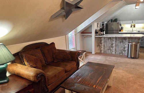 Mountain Home Apartment | Charming 2-bedroom upper apartment. Owner lives downstairs for your convenience.