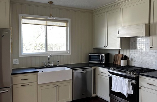 St. Anthony House | Charming 2-bedroom house in Saint Anthony