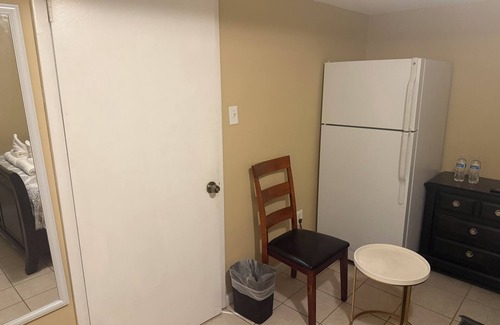 Aspen Hill House | Charming 2-bedroom house with WiFi, AC in peaceful Silver Spring
