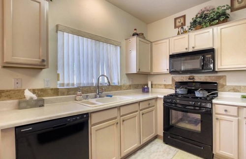Sun City West House | Charming 2-bedroom house in fabulous Sun City West
