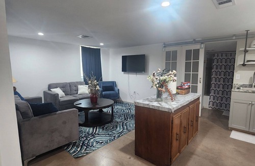 Wichita Falls House | Charming 2-bedroom rear house with WiFi, AC in enchanting Wichita Falls