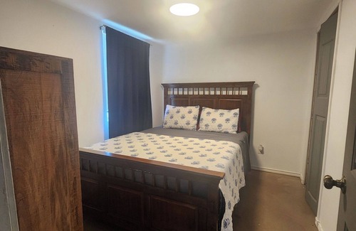 Wichita Falls House | Charming 2-bedroom rear house with WiFi, AC in enchanting Wichita Falls