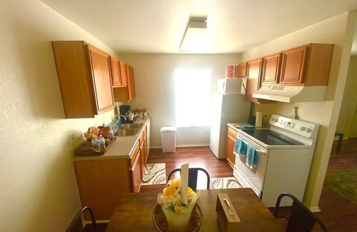 Killeen Apartment | Charming 2 Bedroom 1 Bath apartment with AC/Heat, WiFi and all the amenities