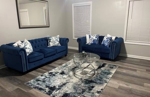 Richmond House | Charming 2-bedroom 2 bathroom house in Lexington, KY