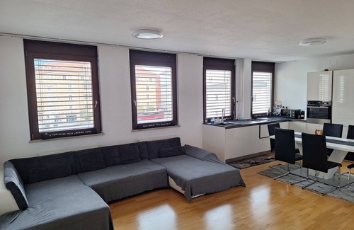 Innsbruck City Centre Apartment | Charming 2-bedroom apartment in lovely Innsbruck with WiFi