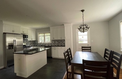 Mamaroneck House | Charming 2-bedroom apt with AC and WiFi in lovely Mamaroneck