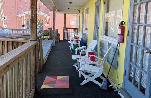Clearwater Beach Apartment | Charming 2-bedroom apartment with a great view!