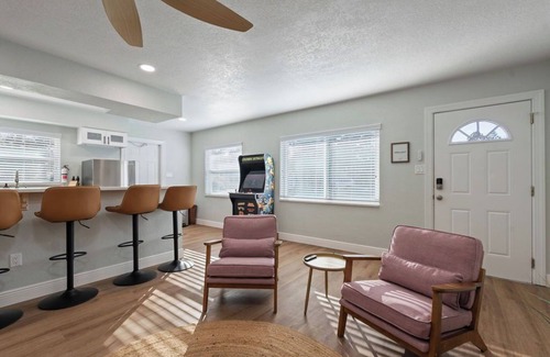 Dunnellon Apartment | Charming 2-bedroom apartment in peaceful Dunnellon with WiFi, AC