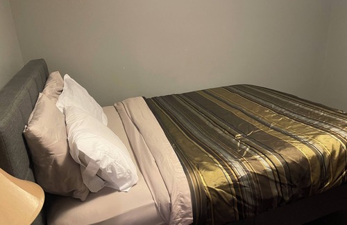 Rochester Apartment | Charming 2-bedroom apartment in delightful Rochester with WiFi, AC