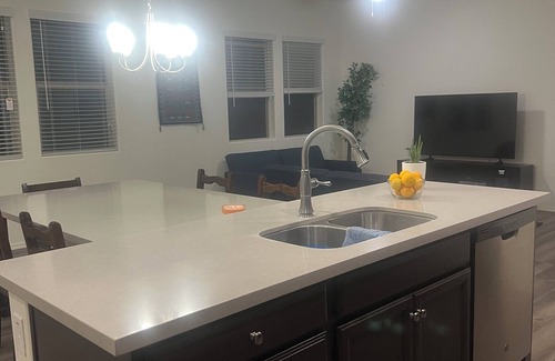 Goodyear Apartment | Charming 2-bedroom apartment with AC, WiFi in delightful Goodyear