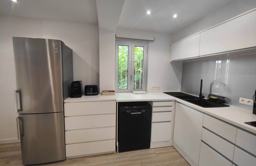 Marigot Apartment | Charming 2-bedroom apartment with WiFi, AC in Marigot