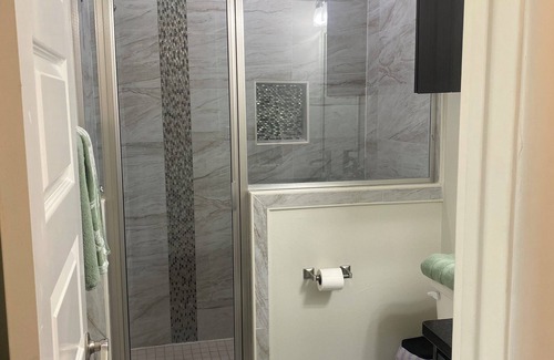 McAllen Apartment | Charming 2-bedroom apartment with WiFi, AC in McAllen