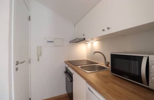 Santa Isabel Apartment | Charming 2-bedroom apartment with AC, WiFi in marvelous Lisboa