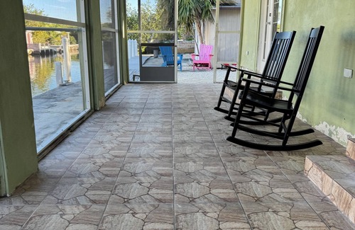 Long Key Apartment | Charming 2-bedroom apartment, one story, with WiFi, AC in lovely Layton, Florida
