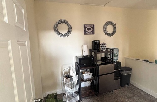 Putnam Apartment | Charming 2-bedroom apartment in welcoming Putnam