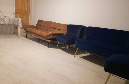 South Jamaica Apartment | Charming 2-bedroom apartment in fabulous Queens with WiFi, AC