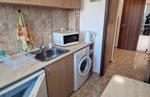 Hristo Botev Apartment | Charming 2-bedroom apartment with WiFi, AC in fabulous Varna