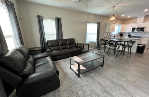 Pharr Apartment | Charming 2-bedroom apartment with AC, WiFi #4