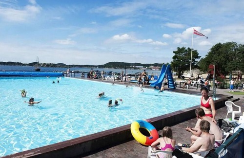 Ny Hellesund Apartment | Charming 2-bedroom apartment in fabulous Åros with WiFi