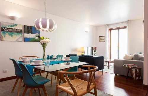 Santos Apartment | Charming 2-Bedroom Apartment in the City Centre