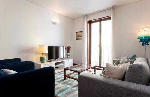 Santos Apartment | Charming 2-Bedroom Apartment in the City Centre