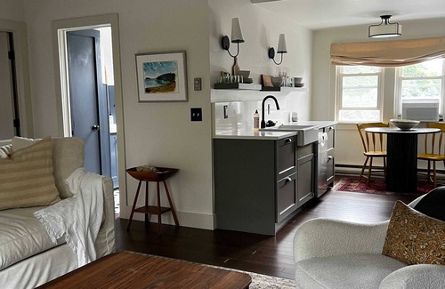 Back Cove Apartment | Charming 2-Bedroom Back Cove Retreat